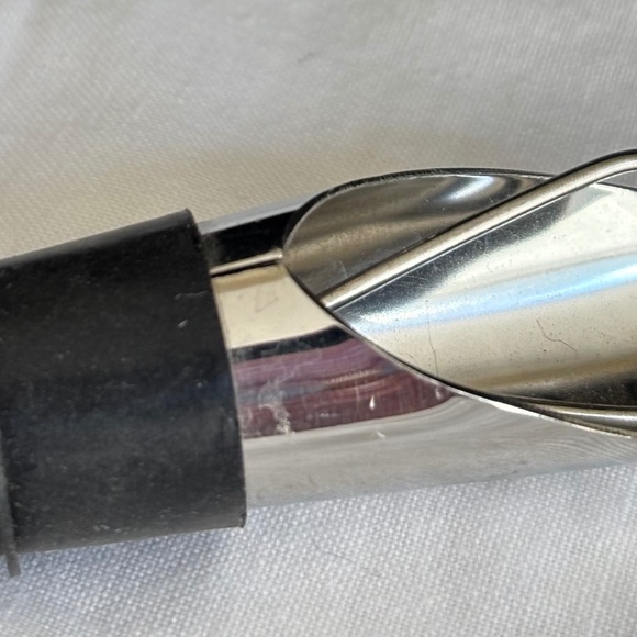 Stainless Steel Cocktail Pouring Spout with Stopper - Picture 1 of 2